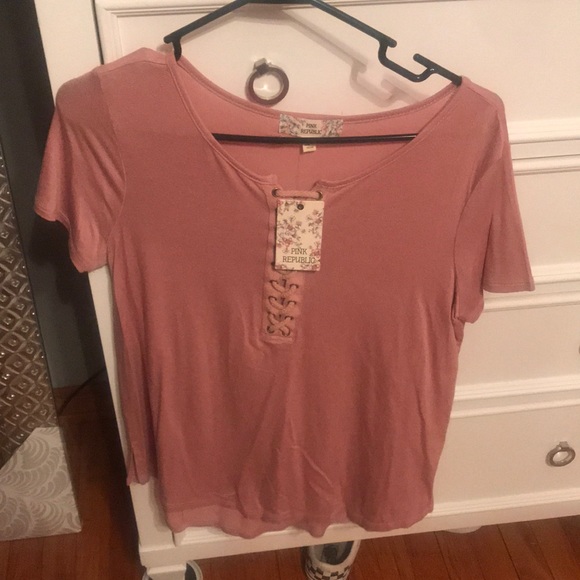 Pink tie tee - Picture 2 of 2
